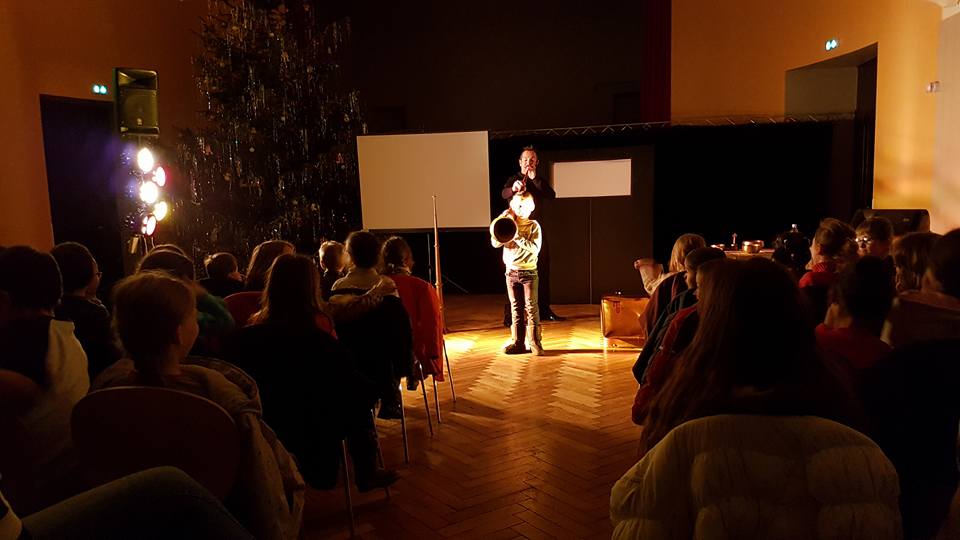 spectacle-pour-enfant-dung-chen